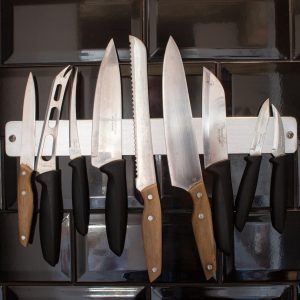 The Best Knives and Shears for Butchering Chickens – Our Top Recommendations